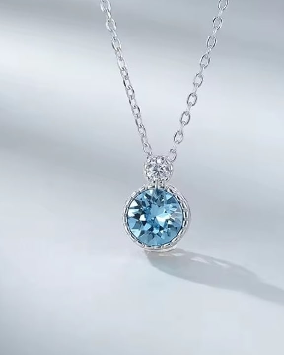 Women's Crystal Pendant