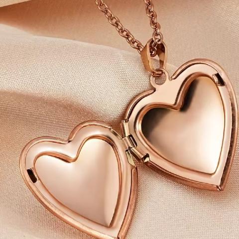 Stainless steel jewellery for women, heart-shaped photo frame, pendant